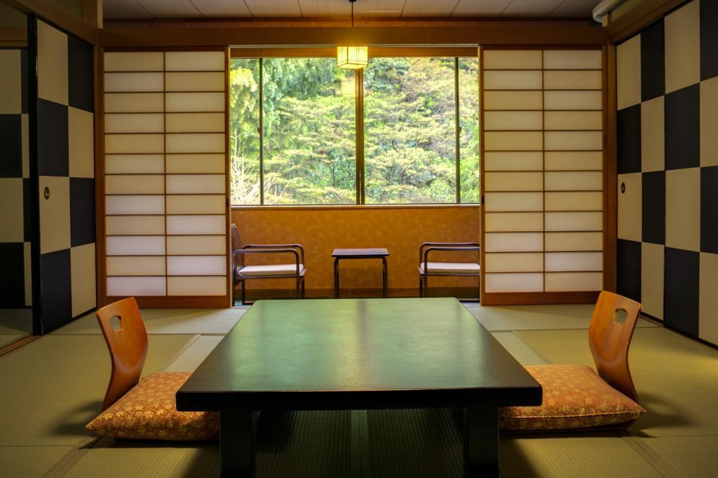 Forest Resort Yumoto Komachikan Yugawara Exterior foto